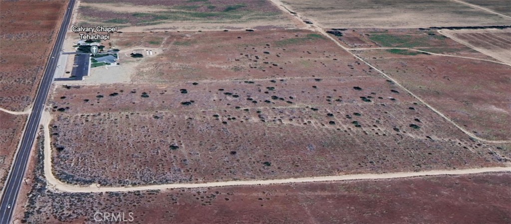 8 Highline Road Tehachapi, CA 93561 - Photo 15 of 18 a bathroom with a shower
