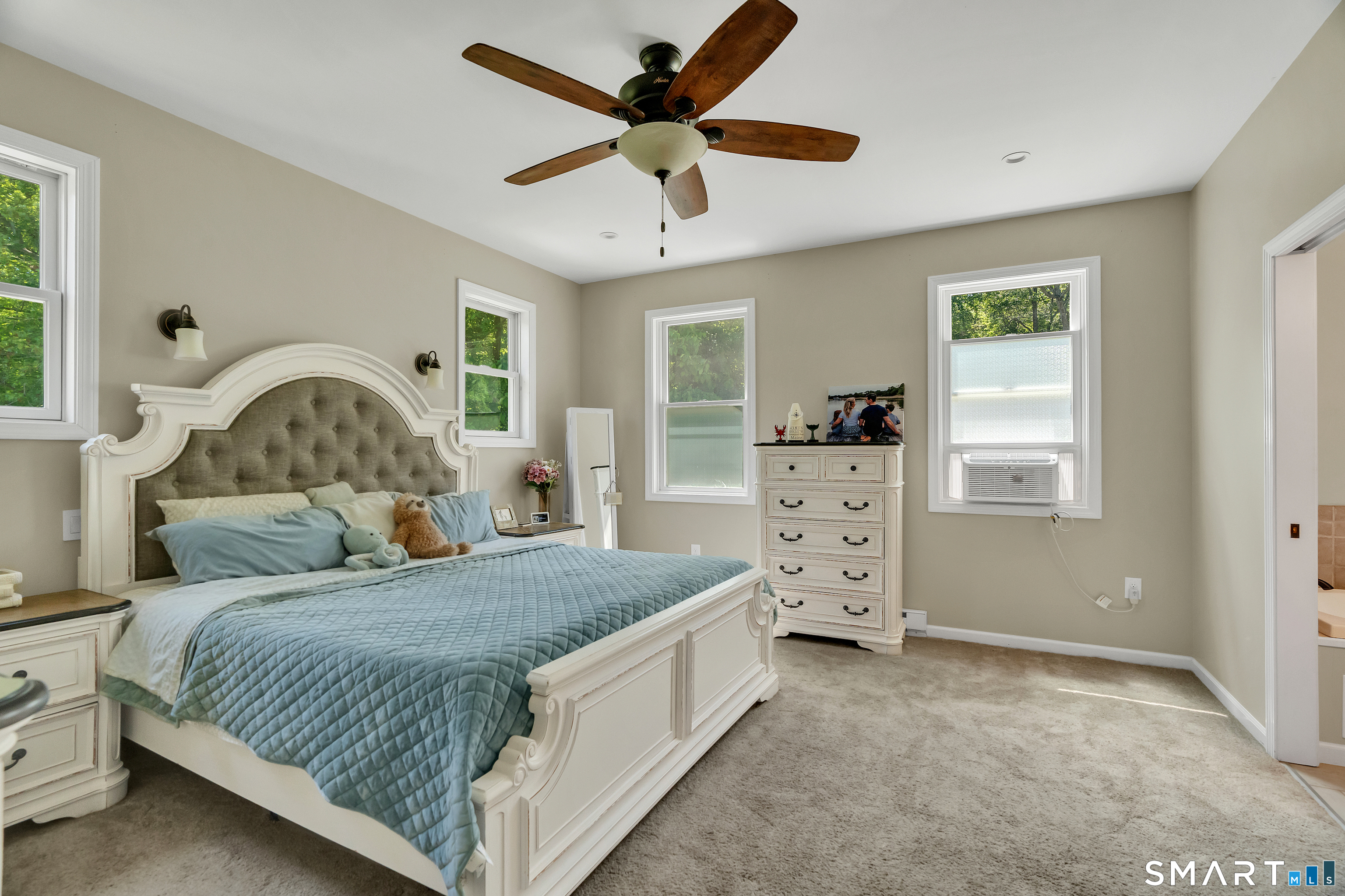 13 Foxcroft Road East Lyme, CT 06357 - Photo 10 of 36