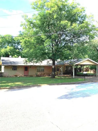 $255,000 | 1808 Edgewood Drive, Bridgeport, TX 76426