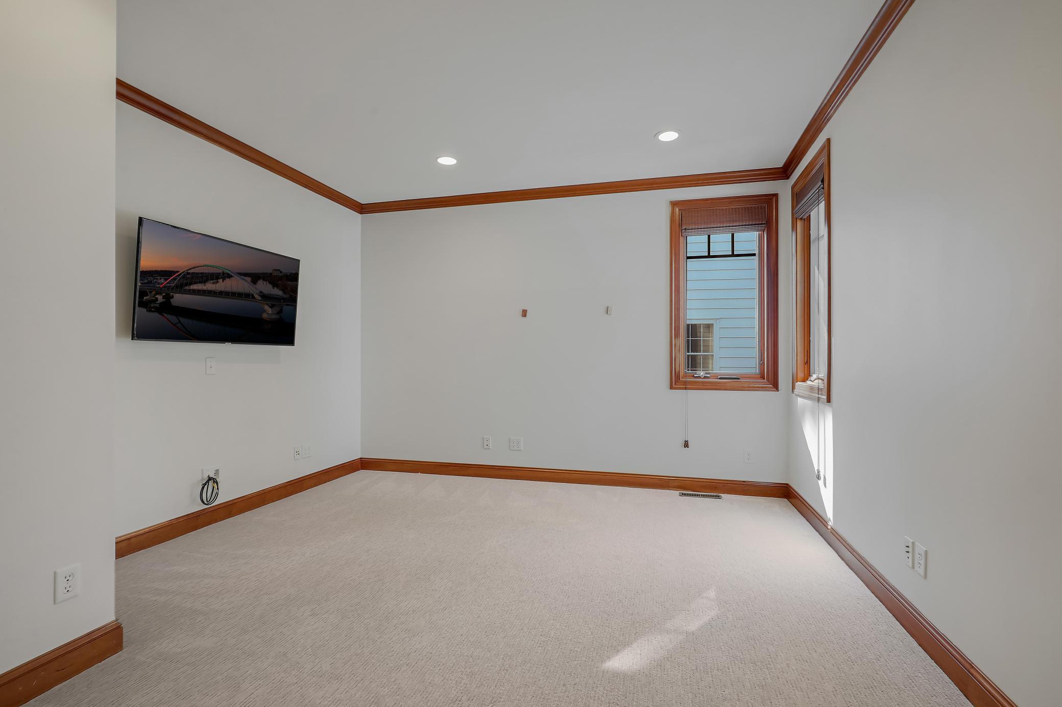2612 Crosby Road Wayzata, MN 55391 - Photo 25 of 61
