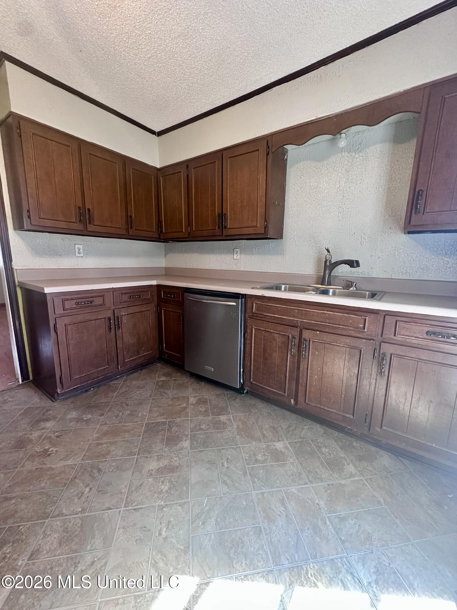 10591 Woolsey Road Olive Branch, MS 38654 - Photo 14 of 24 Kitchen