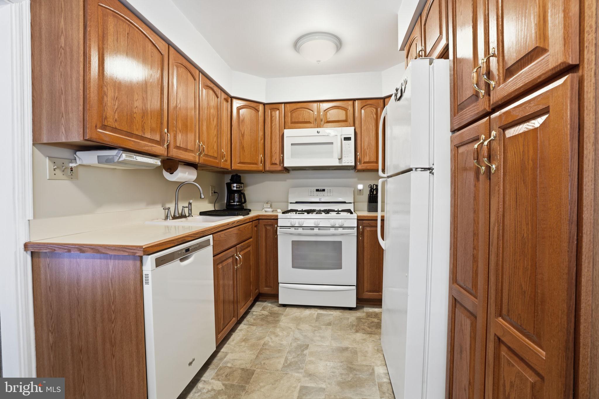 3206 Atmore Road Philadelphia, PA 19154 - Photo 8 of 34 Gallery Image 8