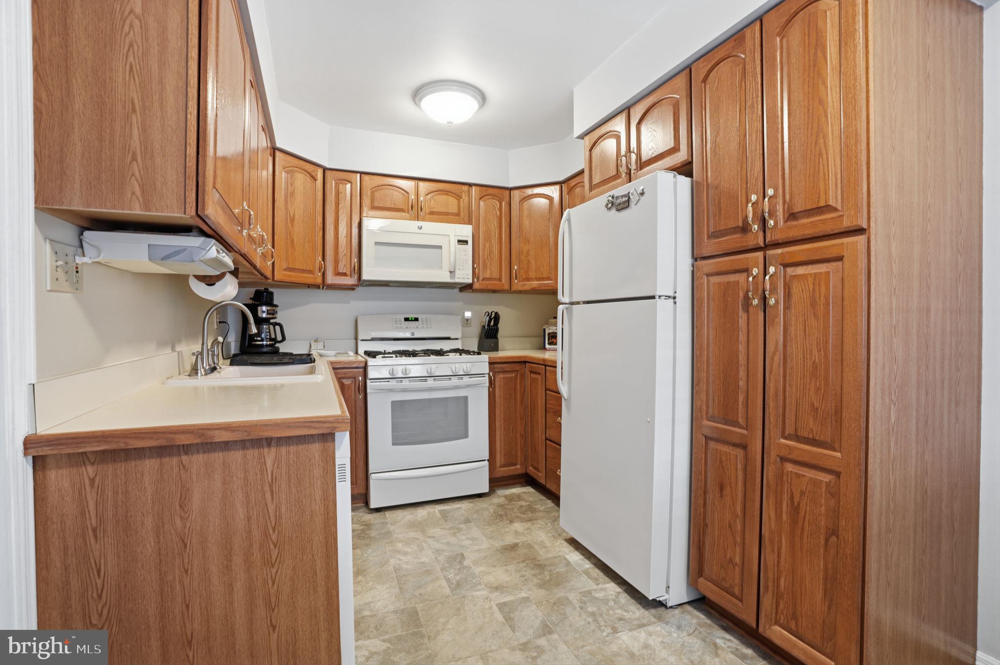 3206 Atmore Road Philadelphia, PA 19154 - Photo 9 of 34 Gallery Image 9