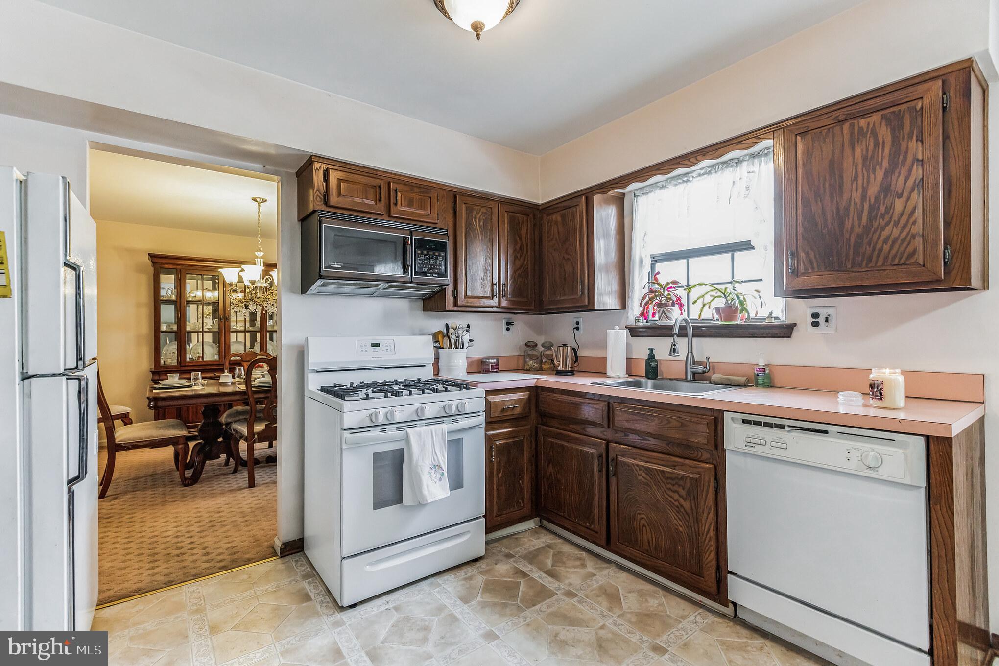 8 Evans Road Marlton, NJ 08053 - Photo 11 of 22