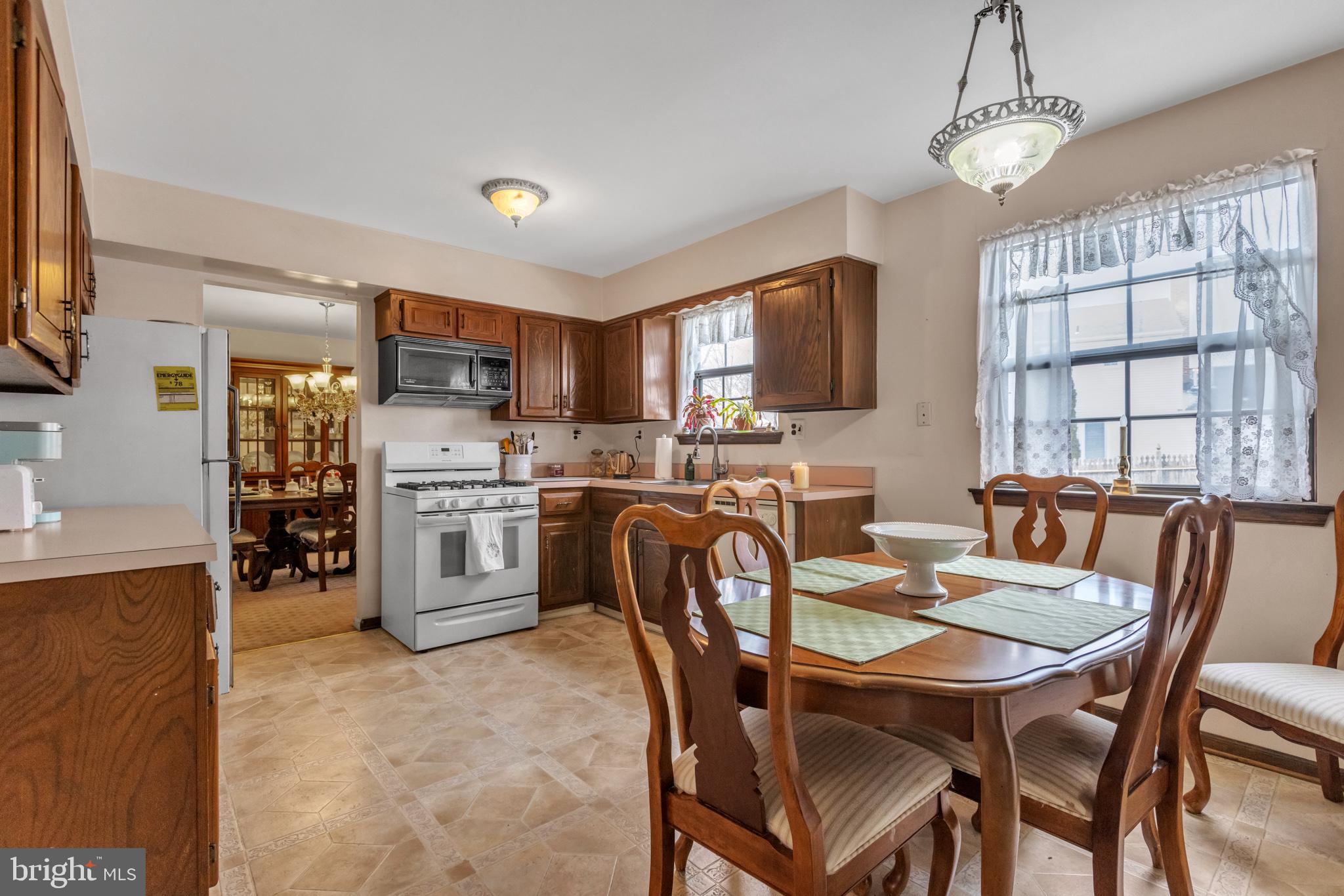 8 Evans Road Marlton, NJ 08053 - Photo 8 of 22