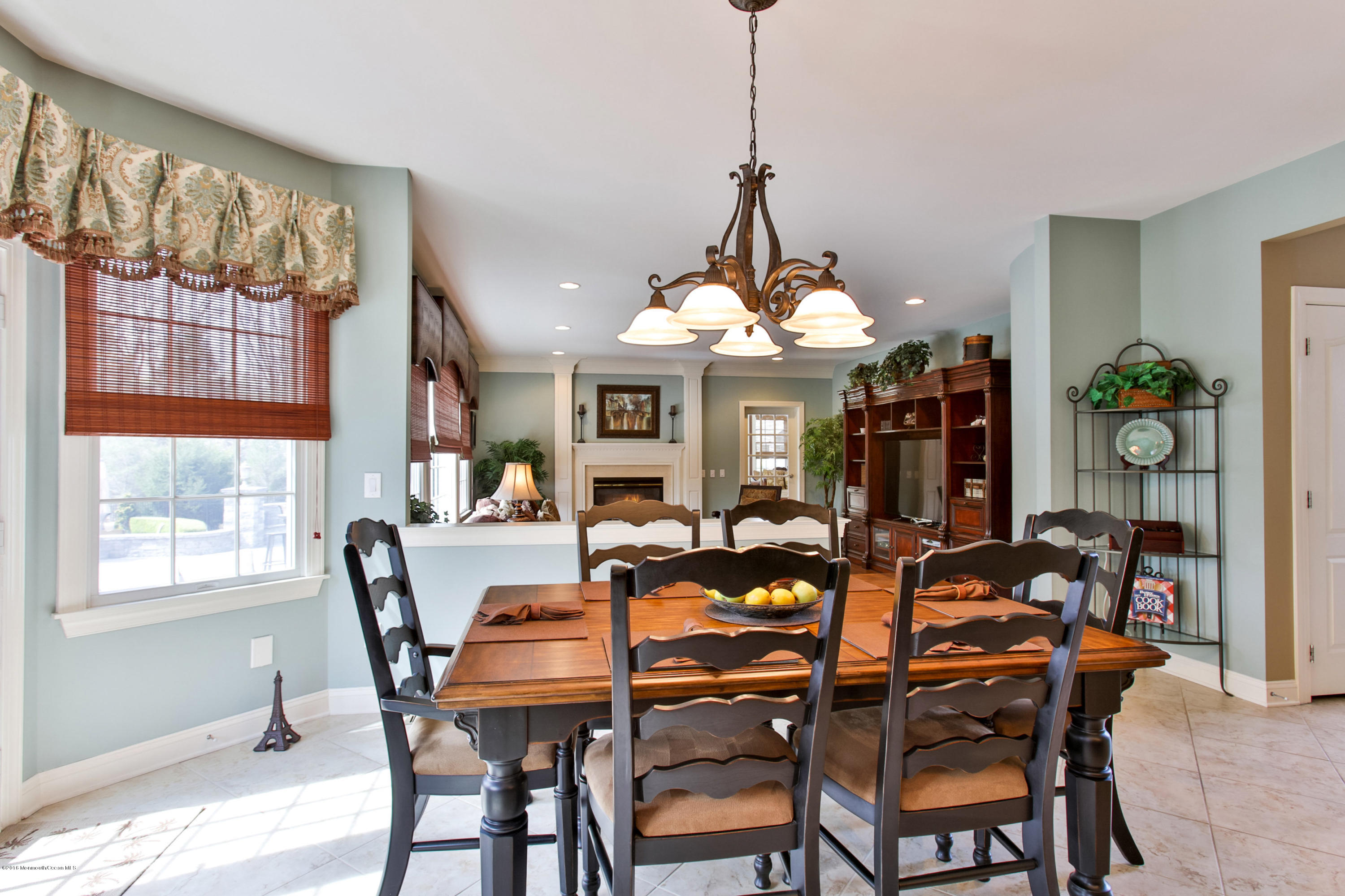 18 Hanging Rock Road Freehold, NJ 07728 - Photo 3 of 22 Breakfast Area