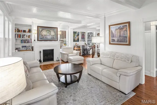 $365,000 | 232 South 9th Street, Wood River, IL 62095