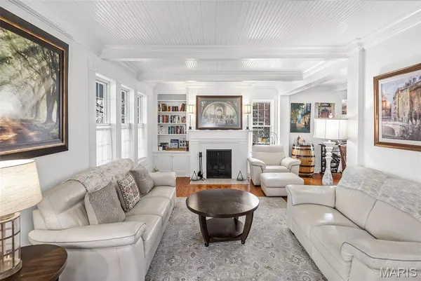 $365,000 | 232 South 9th Street, Wood River, IL 62095