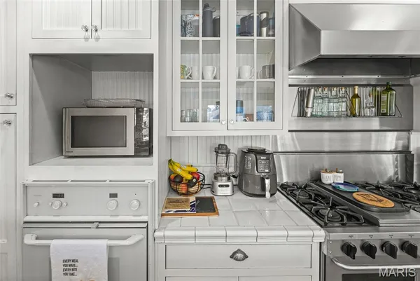 $365,000 | 232 South 9th Street, Wood River, IL 62095