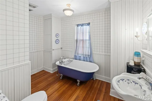 $365,000 | 232 South 9th Street, Wood River, IL 62095