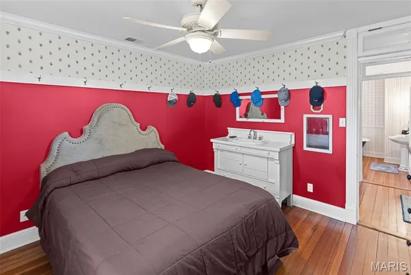 $365,000 | 232 South 9th Street, Wood River, IL 62095