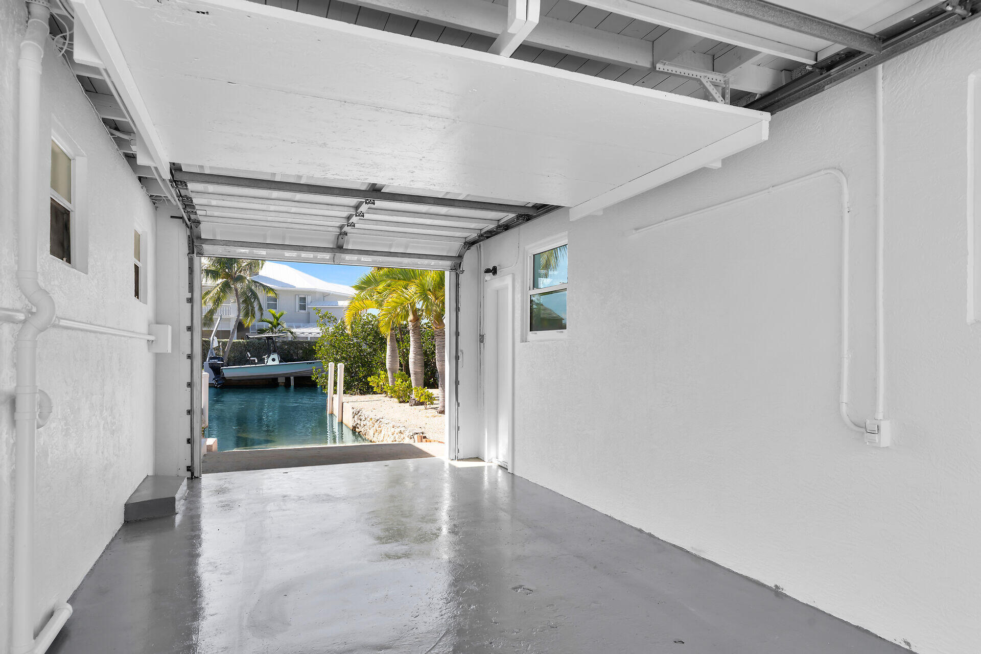 251 Azalea Street Tavernier, FL 33070 - Photo 5 of 58 a view of a porch