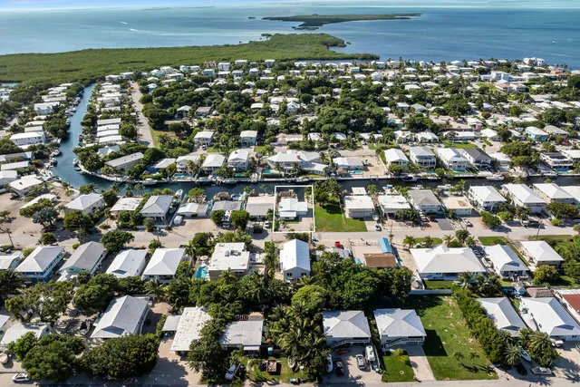 $1,495,000 | 251 Azalea Street, Tavernier, FL 33070
