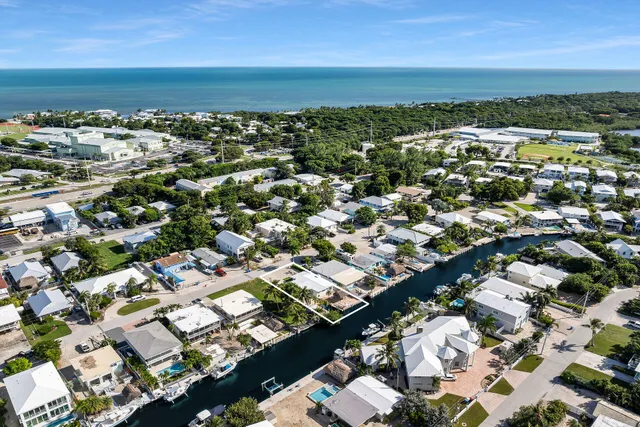 $1,495,000 | 251 Azalea Street, Tavernier, FL 33070