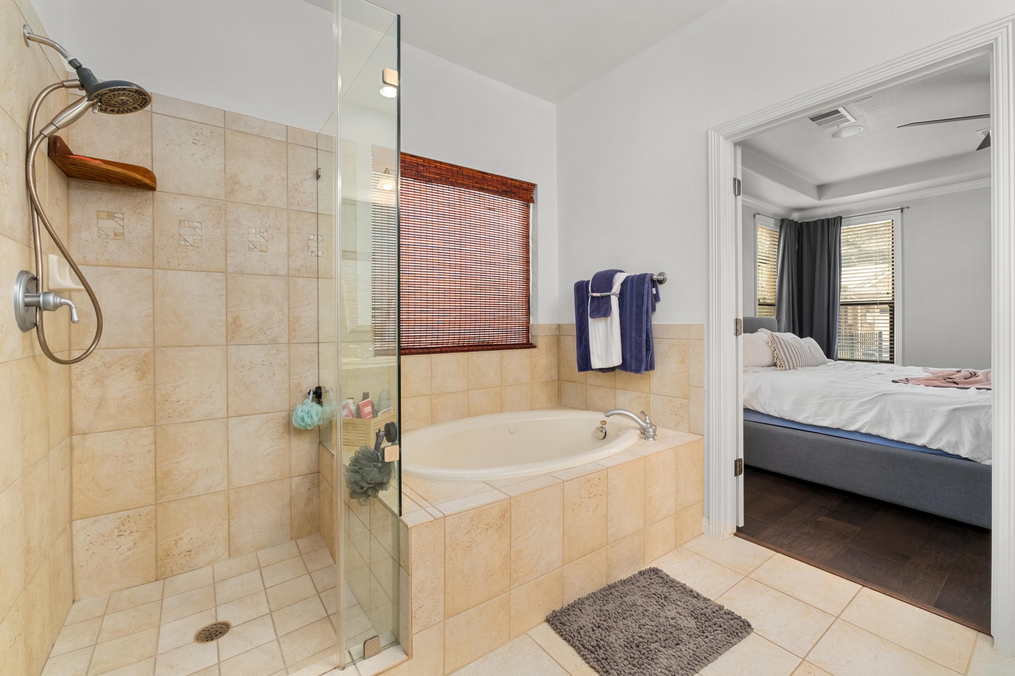 13700 Layton Loop Austin, TX 78727 - Photo 15 of 31