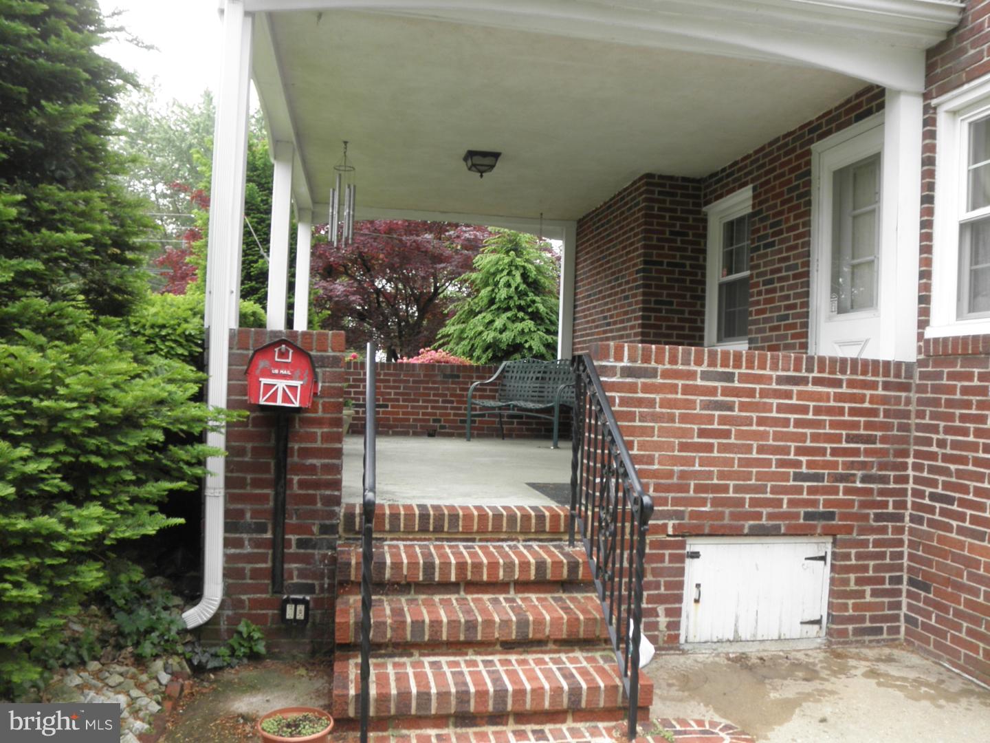 3300 Concord Road Aston, PA 19014 - Photo 5 of 19 Porch