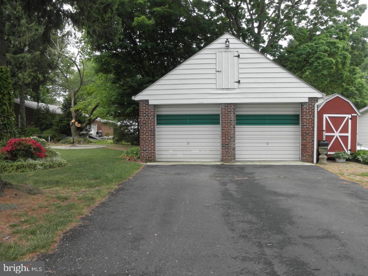 3300 Concord Road Aston, PA 19014 - Photo 6 of 19 Garage