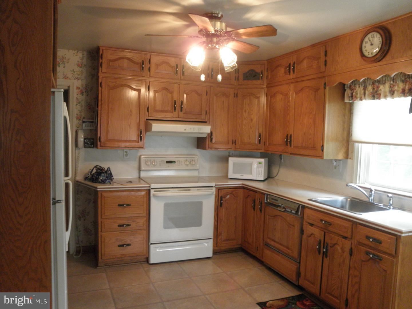 3300 Concord Road Aston, PA 19014 - Photo 7 of 19 Kitchen