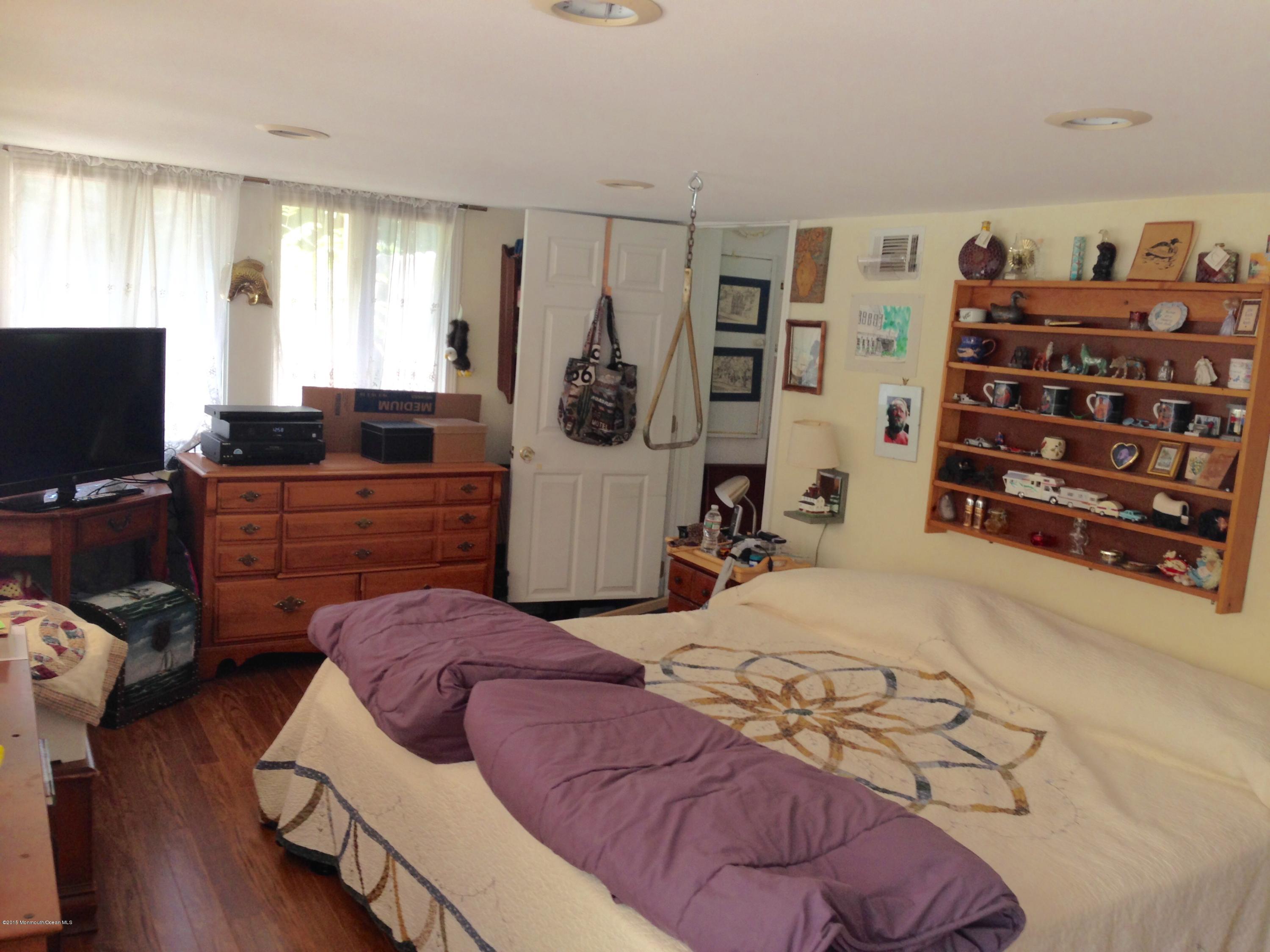 8 Buttonwood Road Middletown, NJ 07748 - Photo 20 of 26 MD bedroom