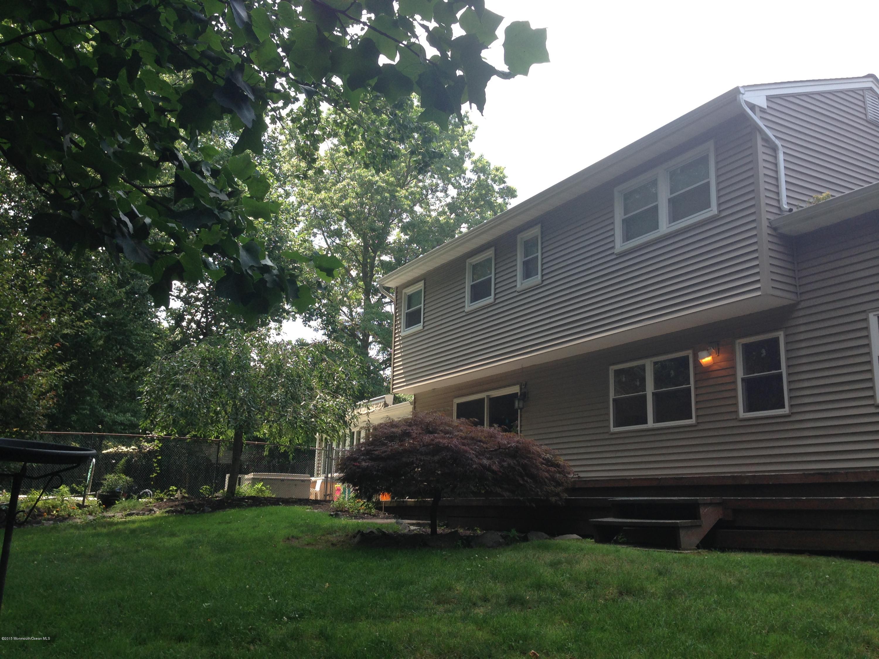8 Buttonwood Road Middletown, NJ 07748 - Photo 23 of 26 138