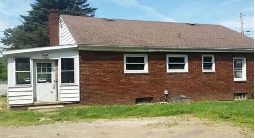 3598 North Hermitage Road Transfer, PA 16154 - Photo 1 of 12