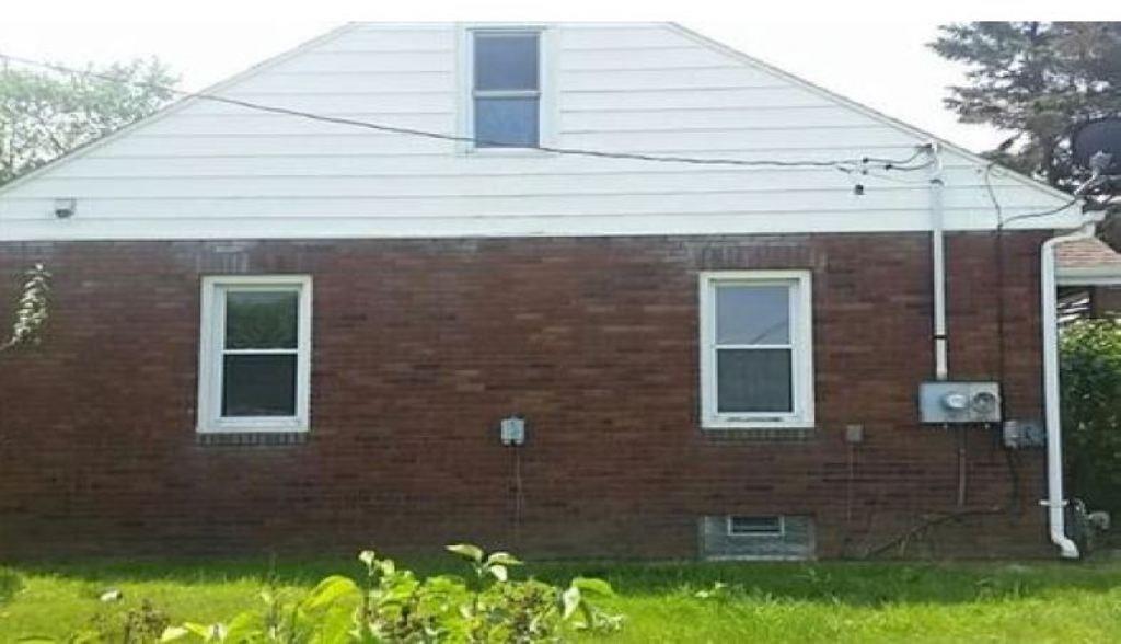 3598 North Hermitage Road Transfer, PA 16154 - Photo 4 of 12