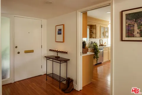 $1,275,000 | 1201 South Orange Grove Boulevard, Pasadena, CA 91105