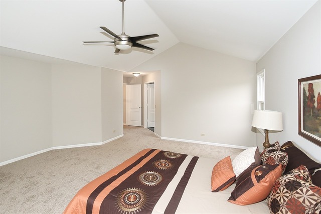 601 Raintree Road Buffalo Grove, IL 60089 - Photo 13 of 25