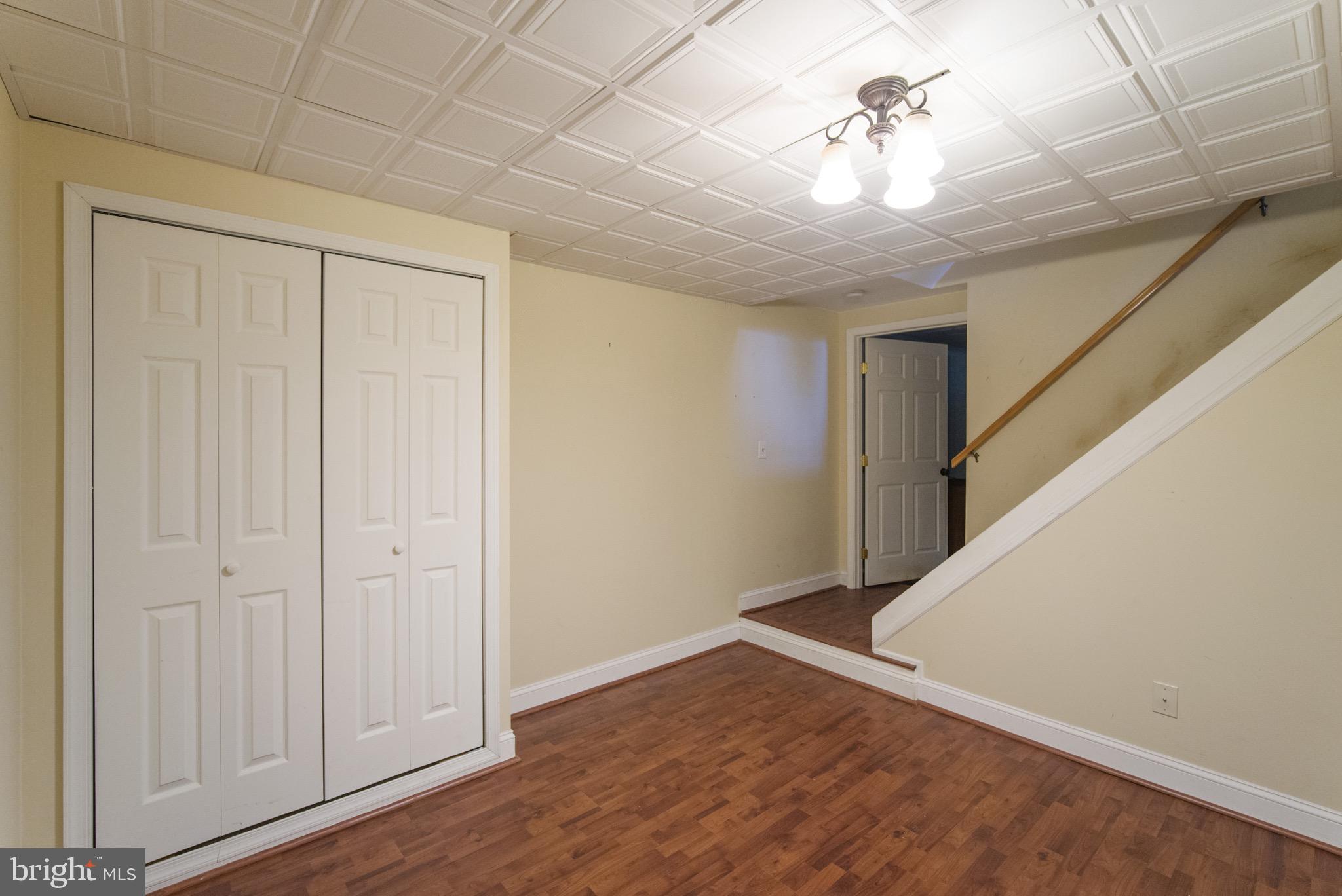 698 West Maple Road Linthicum Heights, MD 21090 - Photo 13 of 24
