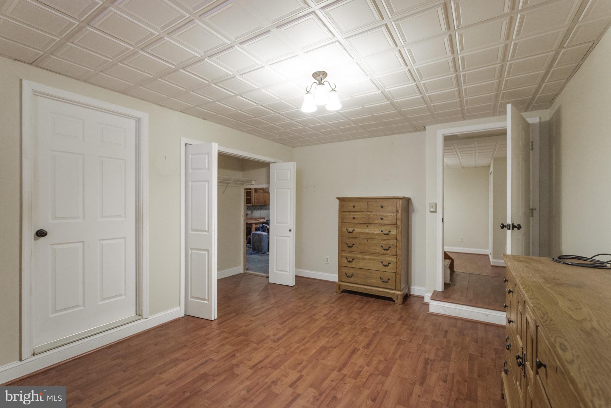 698 West Maple Road Linthicum Heights, MD 21090 - Photo 16 of 24