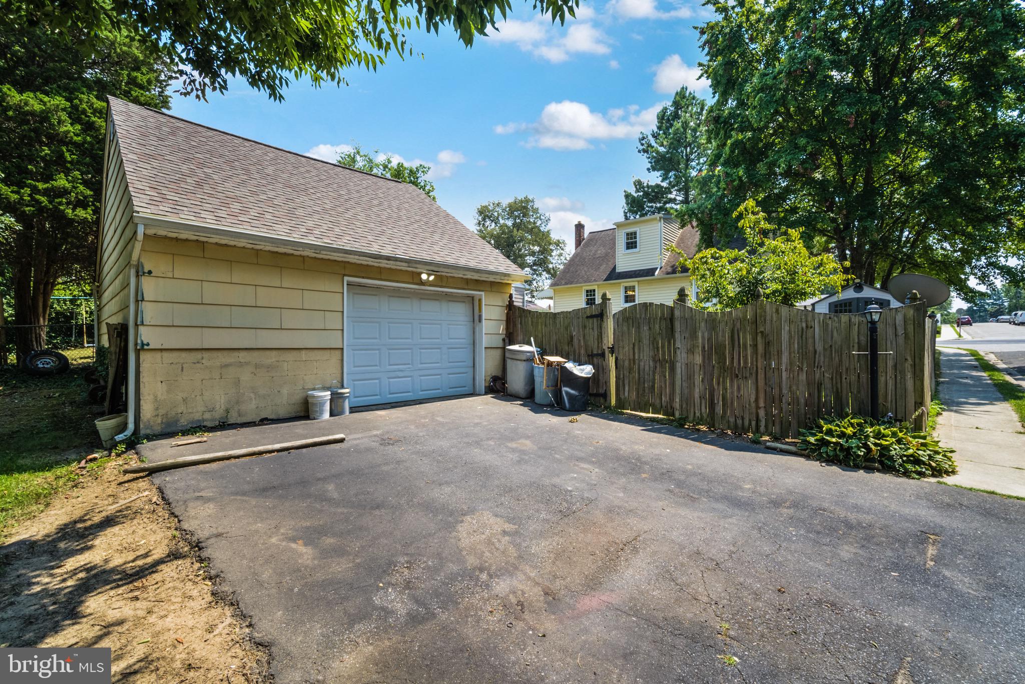 698 West Maple Road Linthicum Heights, MD 21090 - Photo 20 of 24