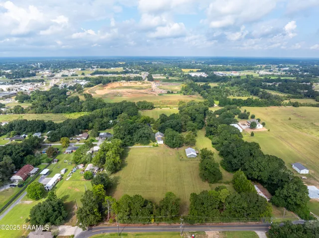 $815,000 | 200 West Musique Road, Carencro, LA 70520