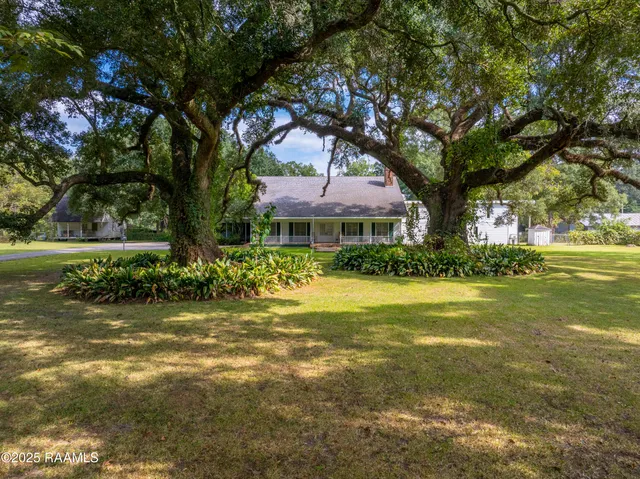 $815,000 | 200 West Musique Road, Carencro, LA 70520