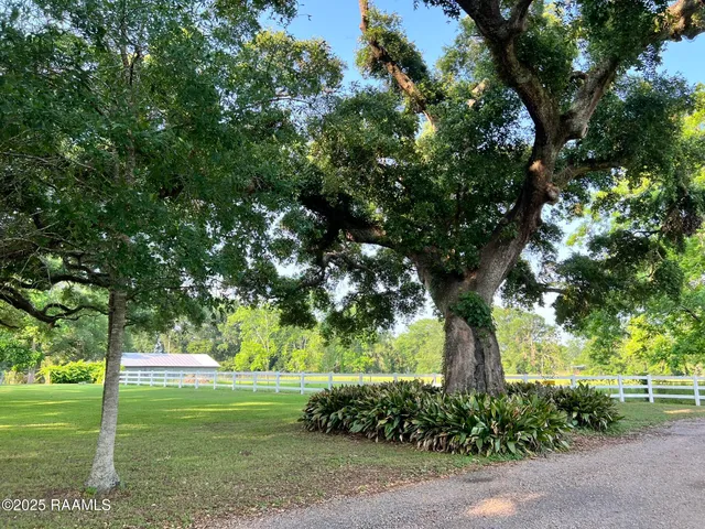 $815,000 | 200 West Musique Road, Carencro, LA 70520