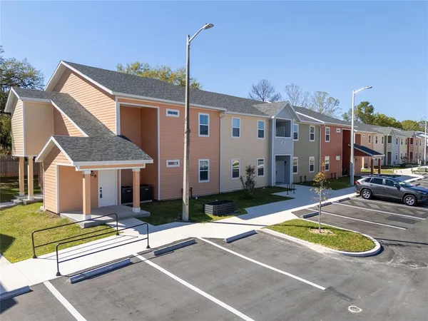 $222,240 | 1581 Northwest 29 Road, Unit 4, Gainesville, FL 32605