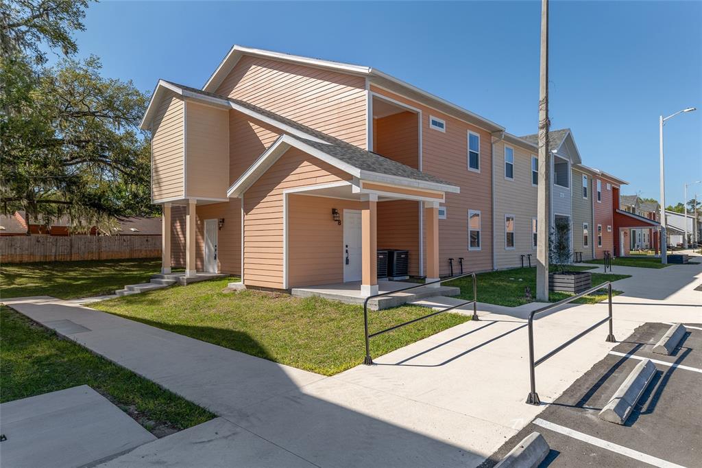 1581 Northwest 29 Road, Unit 4 Gainesville, FL 32605 - Photo 14 of 21