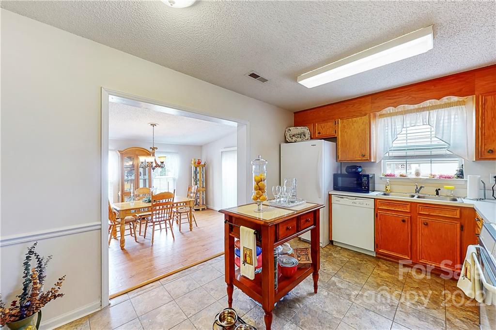 5107 Hampton Meadows Road Monroe, NC 28110 - Photo 13 of 25 Gallery Image 13