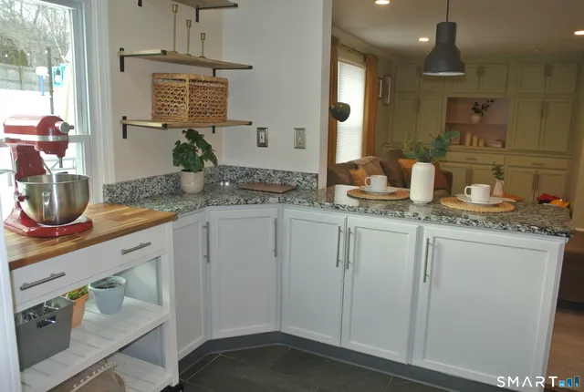 $349,900 | Undisclosed Address, Woodbridge, CT 06525