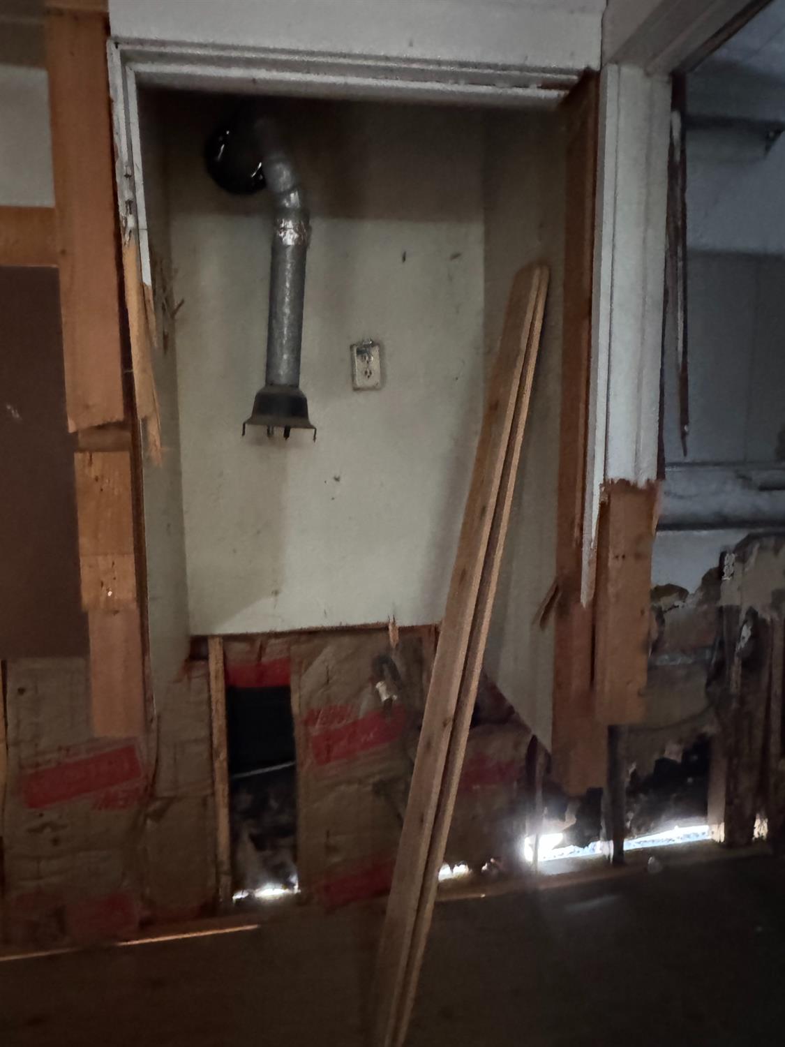 217 Chipmunk Street Kings Beach, CA 96143 - Photo 17 of 18 a close view of water heater room