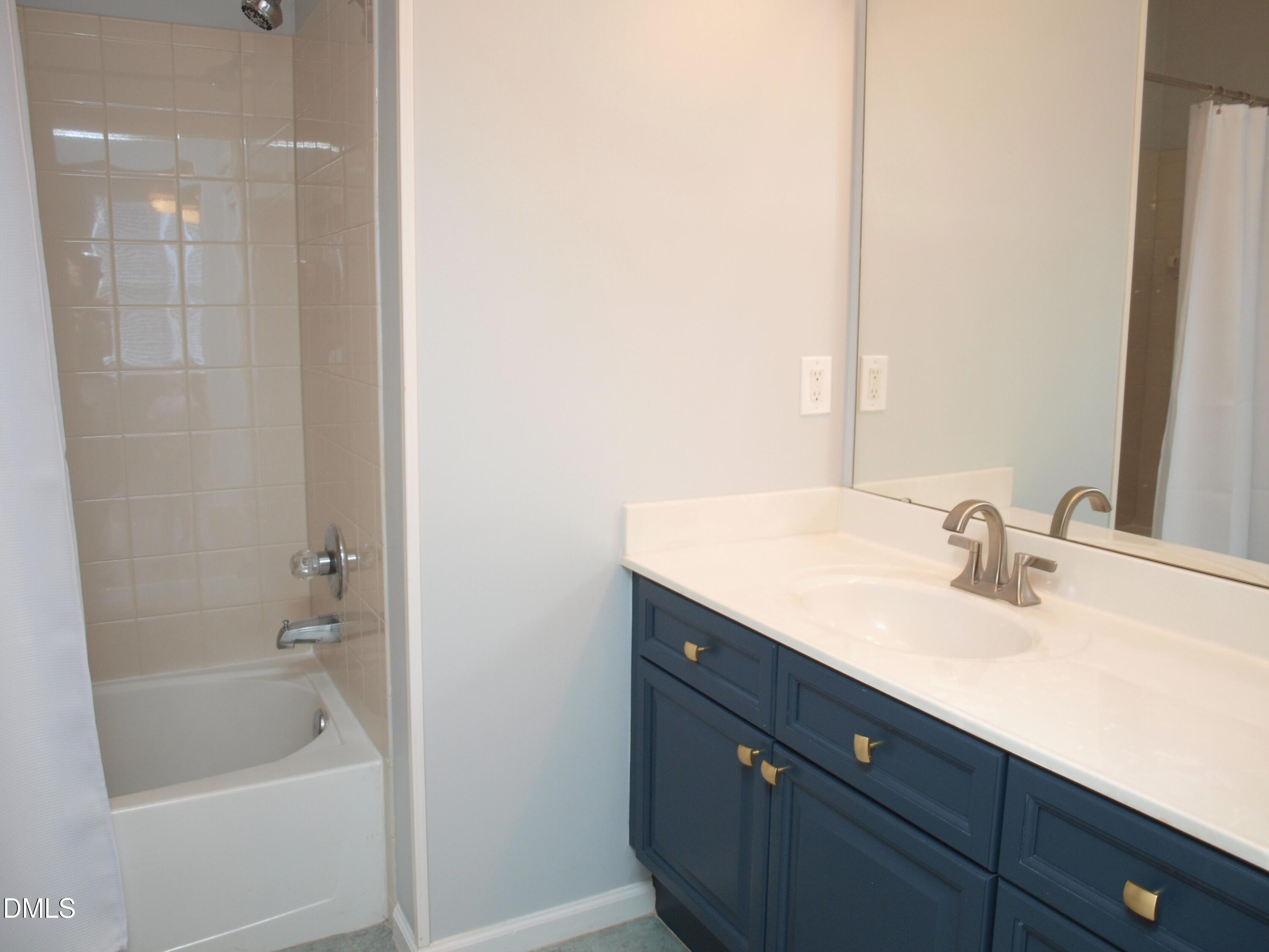 8021 Allyns Landing Way Raleigh, NC 27615 - Photo 14 of 17 13