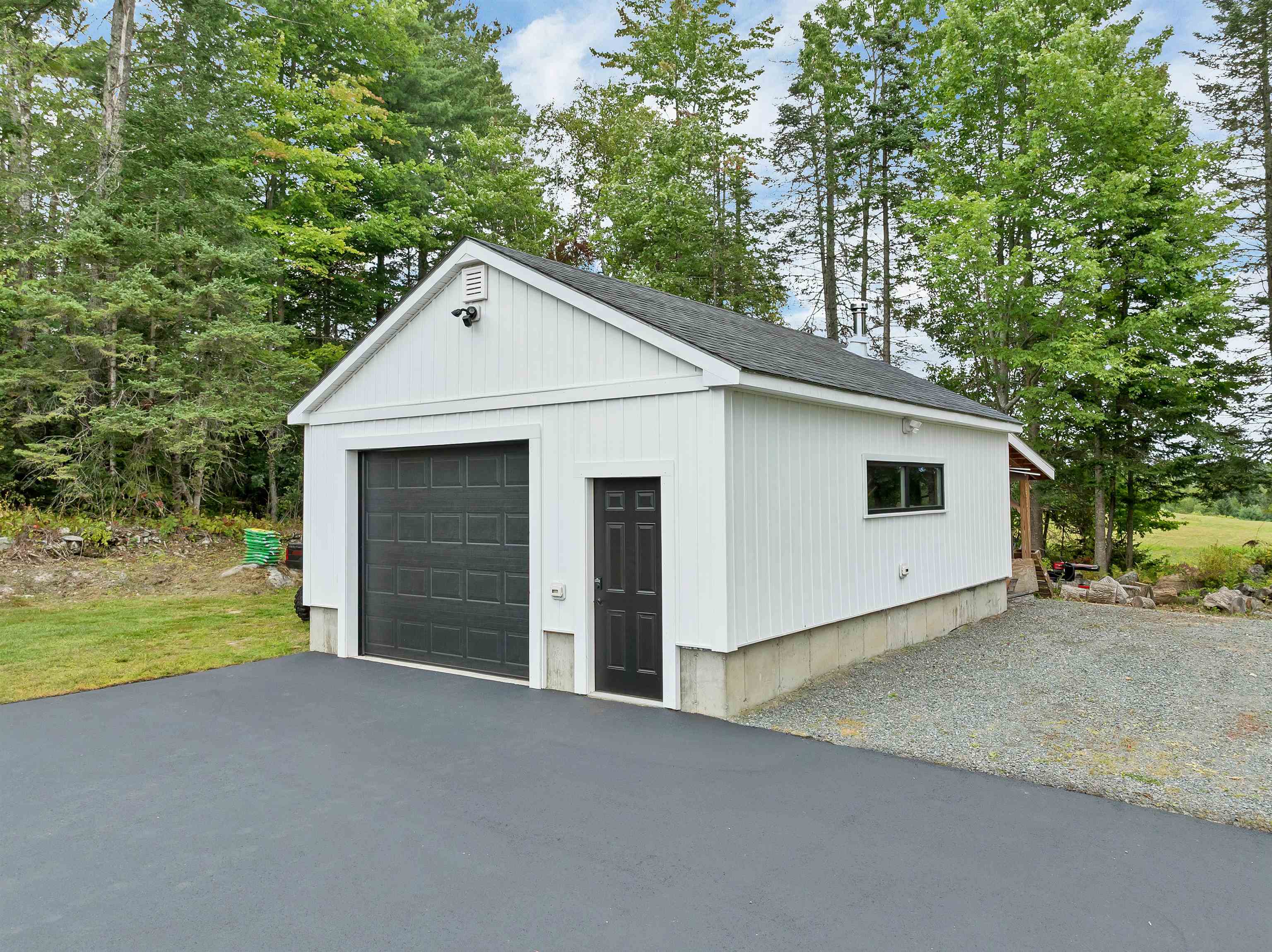 329 Mountain View Road Whitefield, NH 03598 - Photo 24 of 60 Gallery Image 24