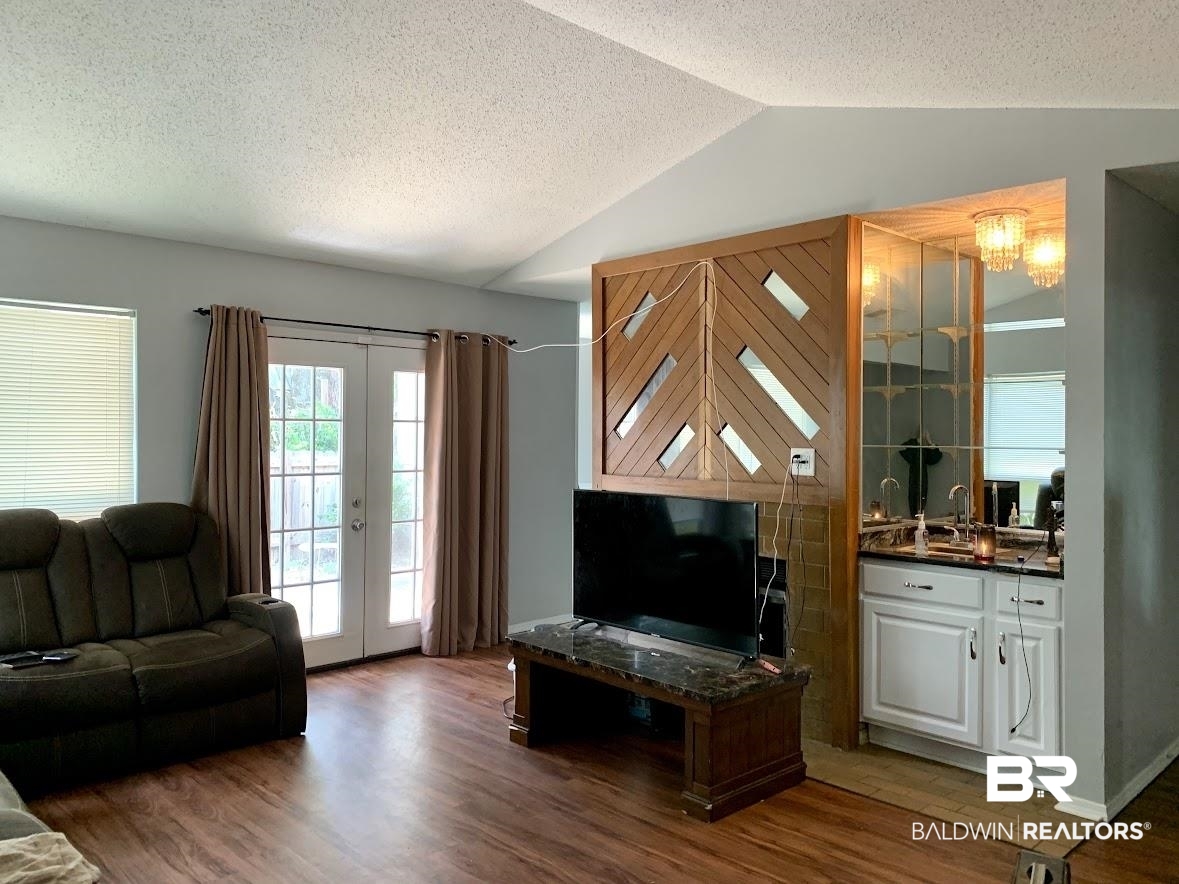 1822 Spring Brook Court Mobile, AL 36609 - Photo 4 of 26