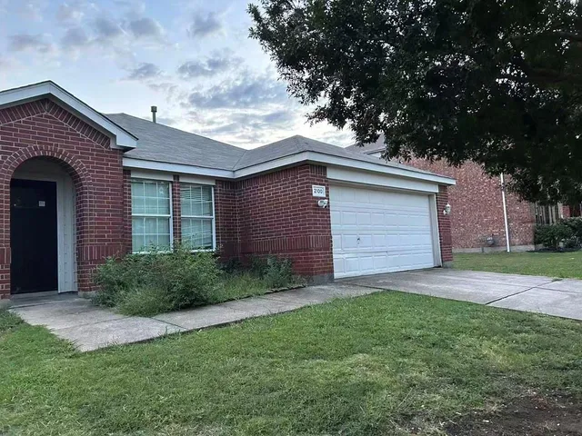$1,750 | 2100 Aster Trail, Forney, TX 75126