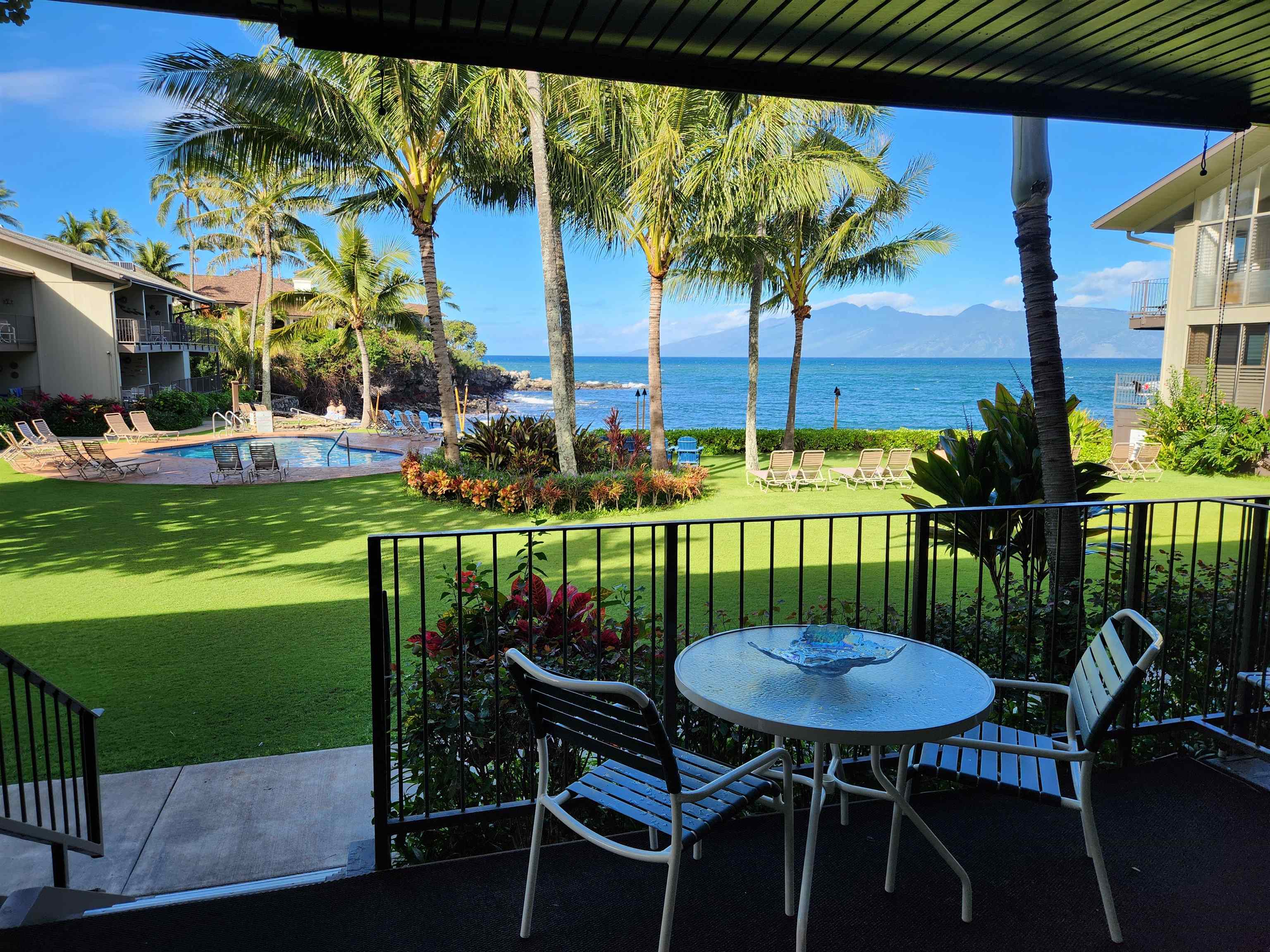5255 Lower Honoapiilani Road, Unit 113 Lahaina, HI 96761 - Photo 1 of 16 Gallery Image 1