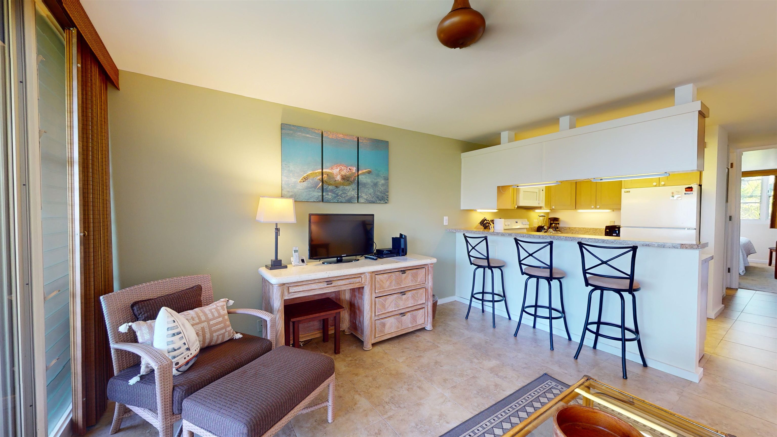 5255 Lower Honoapiilani Road, Unit 113 Lahaina, HI 96761 - Photo 3 of 16 Gallery Image 3