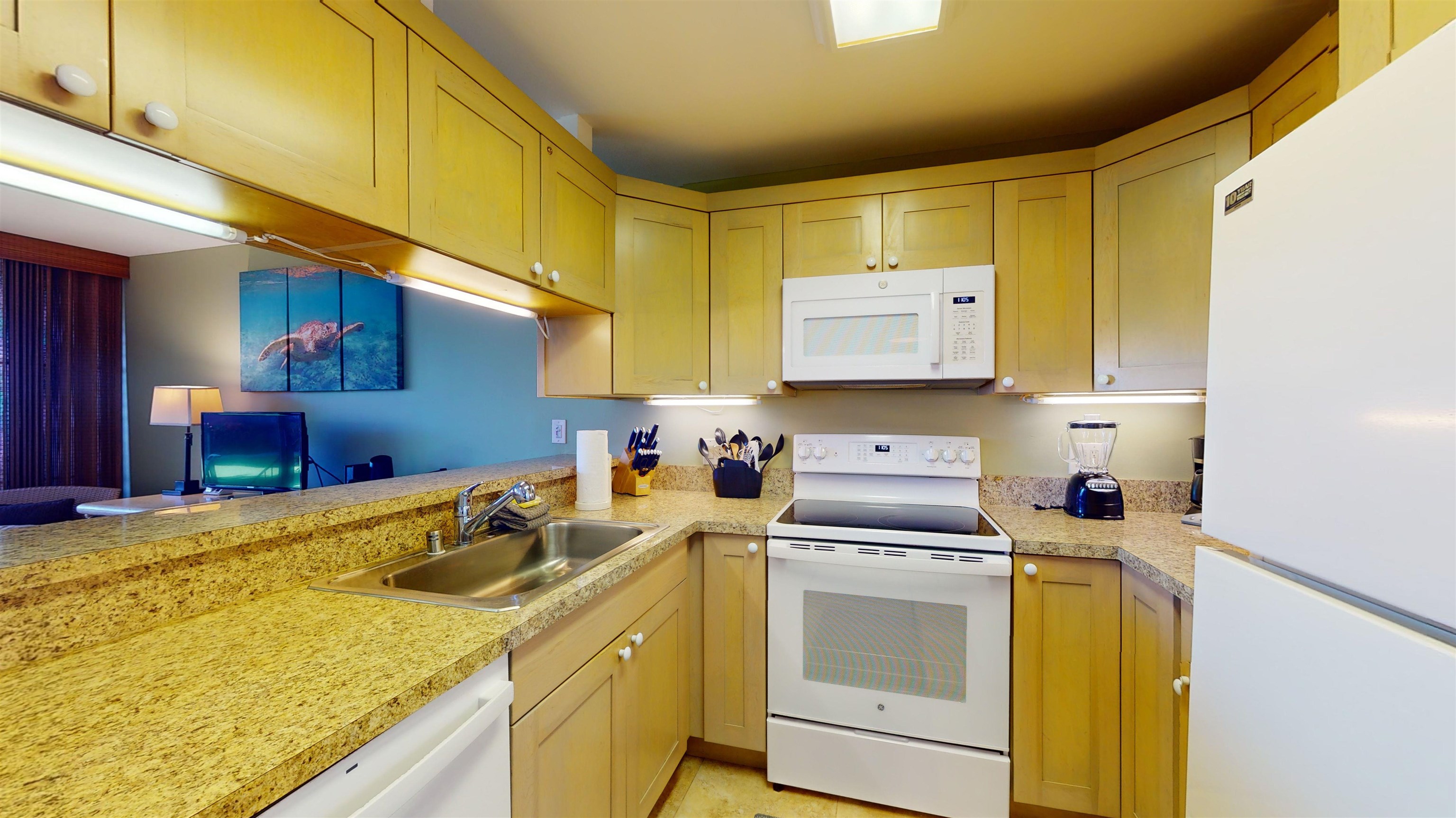 5255 Lower Honoapiilani Road, Unit 113 Lahaina, HI 96761 - Photo 4 of 16 Gallery Image 4