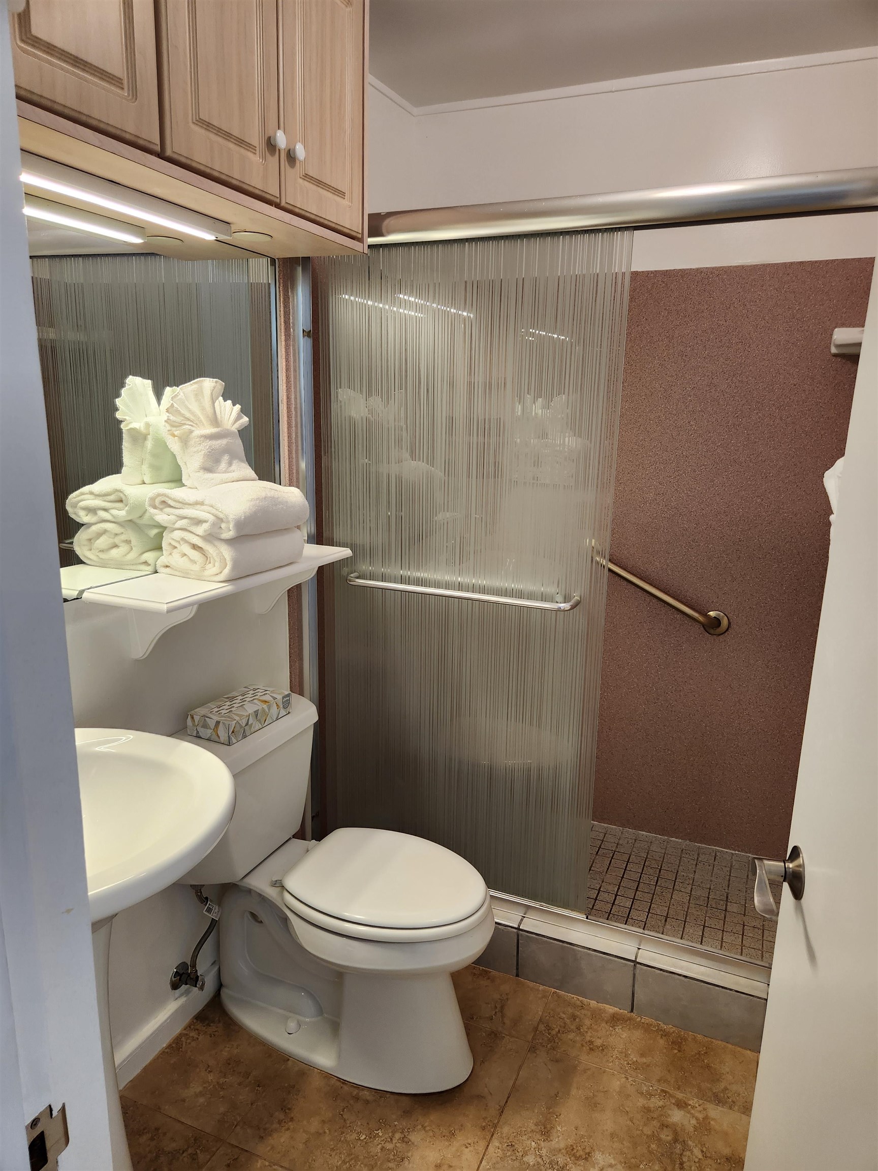 5255 Lower Honoapiilani Road, Unit 113 Lahaina, HI 96761 - Photo 9 of 16 Gallery Image 9
