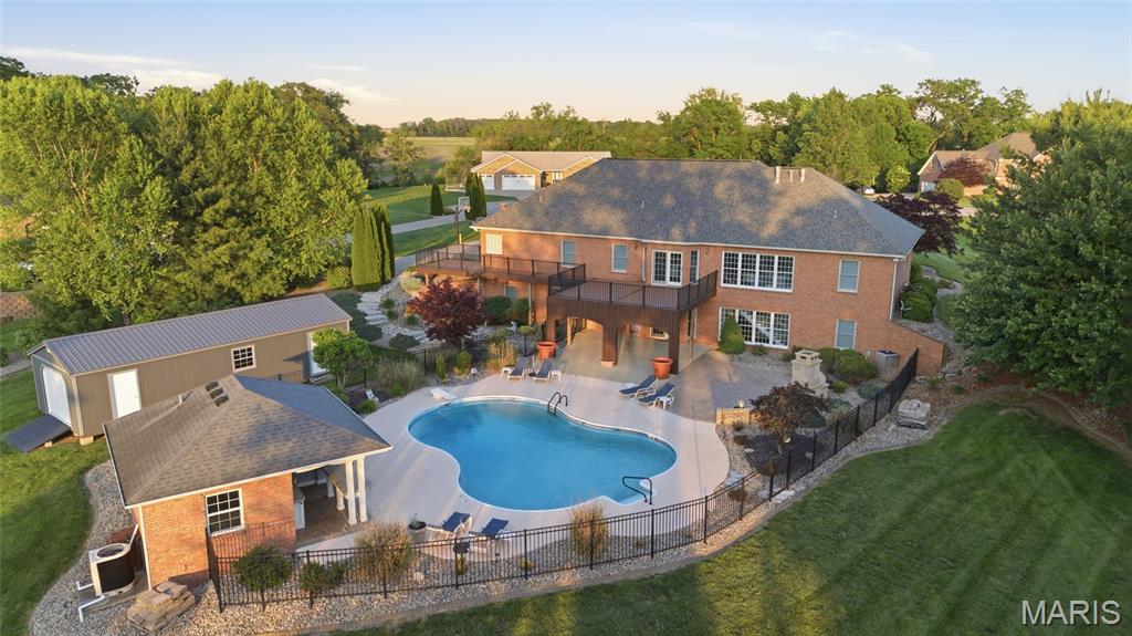 157 Blue Bell Lane Highland, IL 62249 - Photo 2 of 68