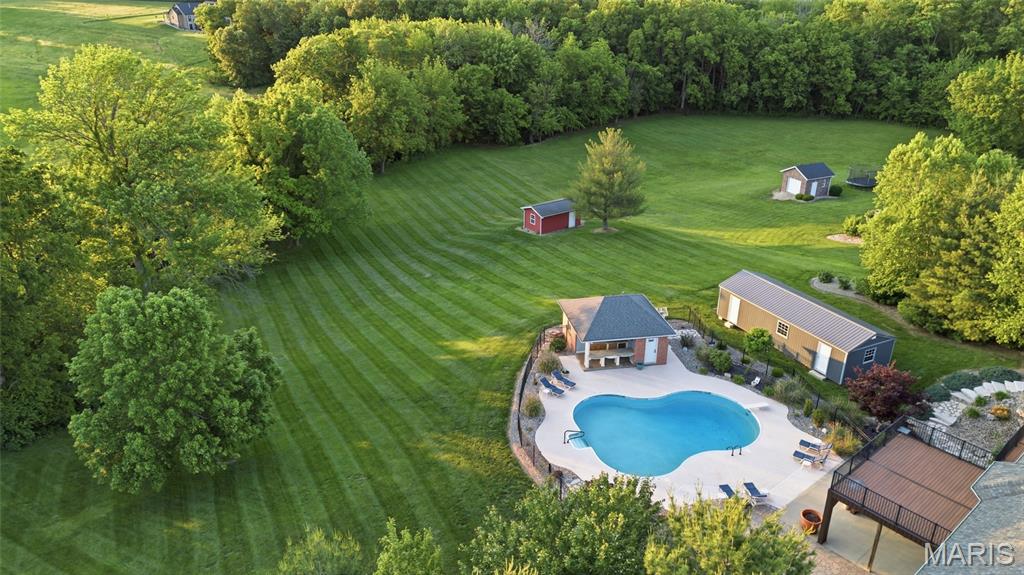 157 Blue Bell Lane Highland, IL 62249 - Photo 3 of 68