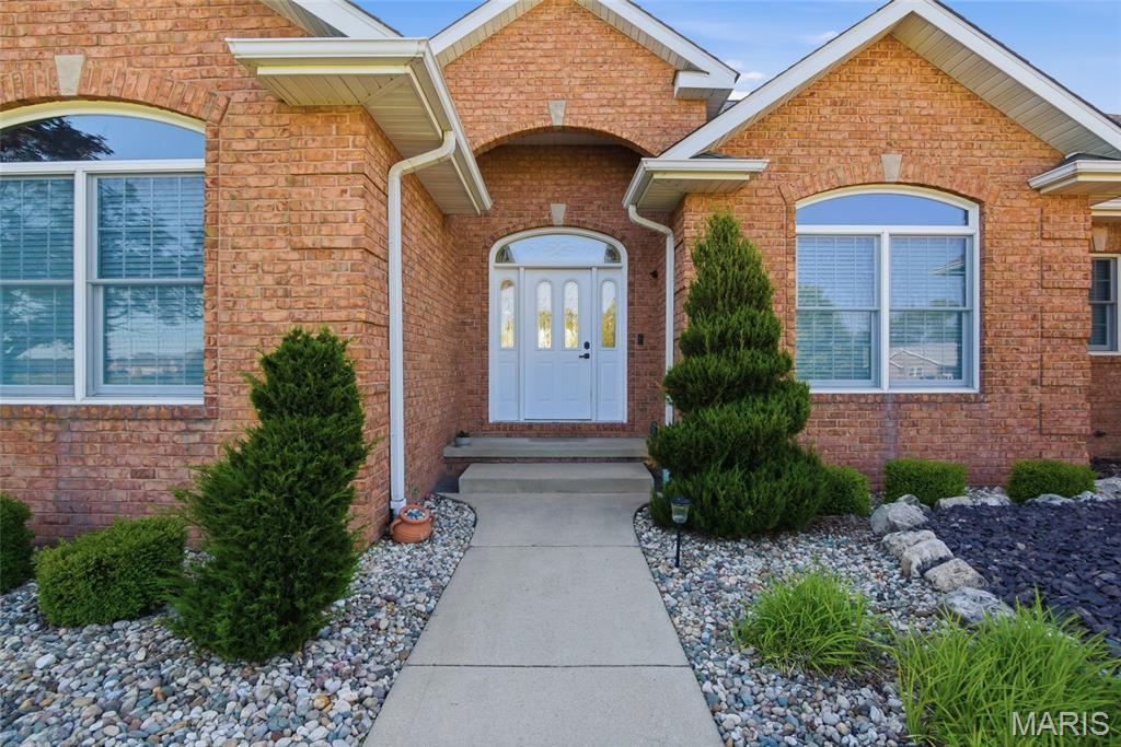 157 Blue Bell Lane Highland, IL 62249 - Photo 6 of 68